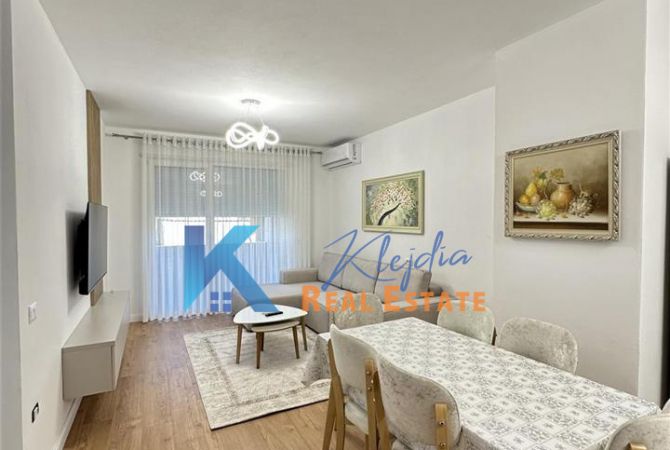 Shtepi me qera 2+1 ne Tirane - 650 Euro