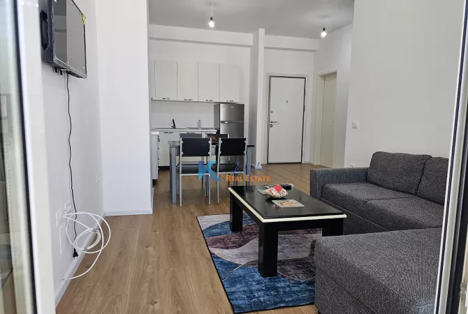 Shtepi me qera 1+1 ne Tirane - 45,000 Leke