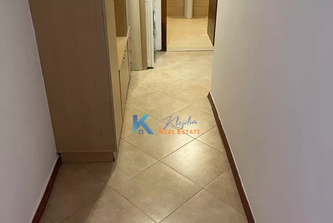 Shtepi me qera 2+1 ne Tirane - 700 Euro