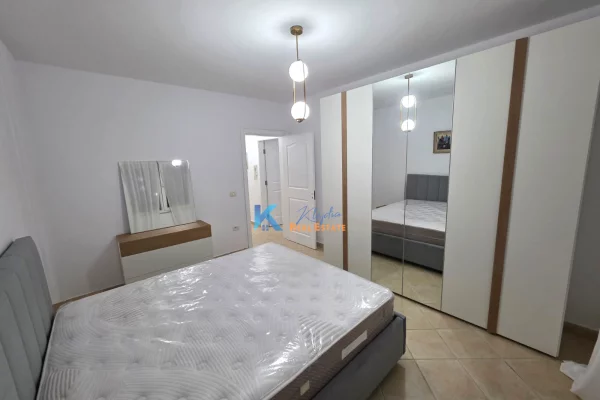 Shtepi me qera Apartament ne Tirane, 1+1, Mobilimi E mobiluar, Pagesa 650  Euro.