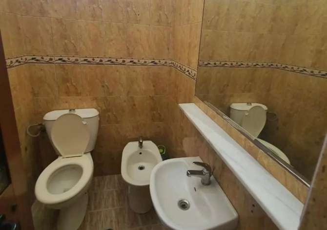 Shtepi me qera Apartament ne Tirane, 2+1, Mobilimi E mobiluar, Pagesa 350  Euro.