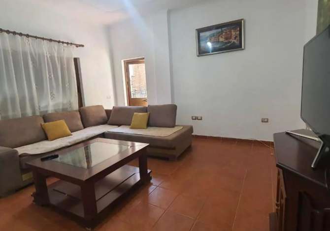 Shtepi me qera 2+1 ne Tirane - 350 Euro