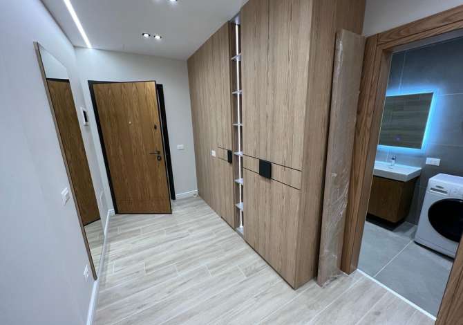 Shtepi me qera Apartament ne Tirane, 1+1, Mobilimi E mobiluar, Pagesa 450  Euro.