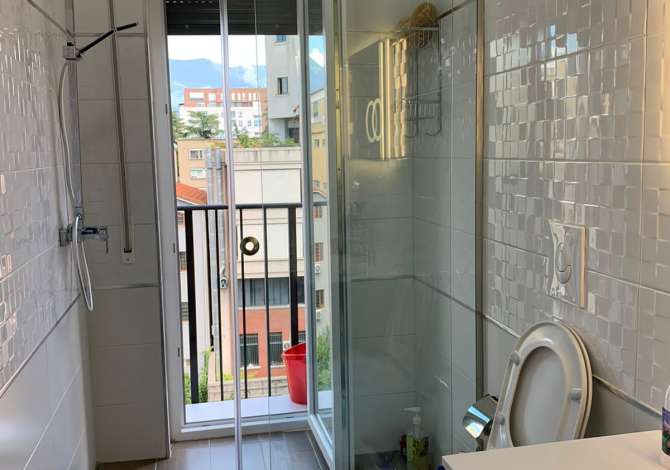 Shtepi me qera Apartament ne Tirane, 1+1, Mobilimi E mobiluar, Pagesa 550  Euro.