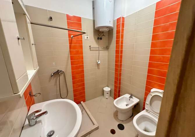 Shtepi me qera Apartament ne Tirane, 2+1, Mobilimi E mobiluar, Pagesa 700  Euro.