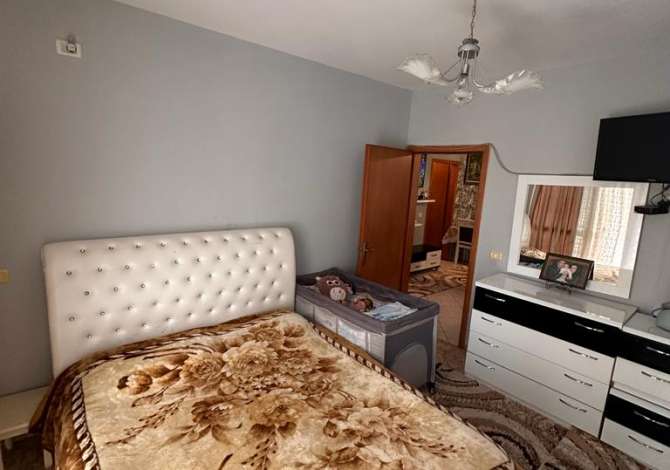 Shtepi me qera 2+1 ne Tirane - 400 Euro