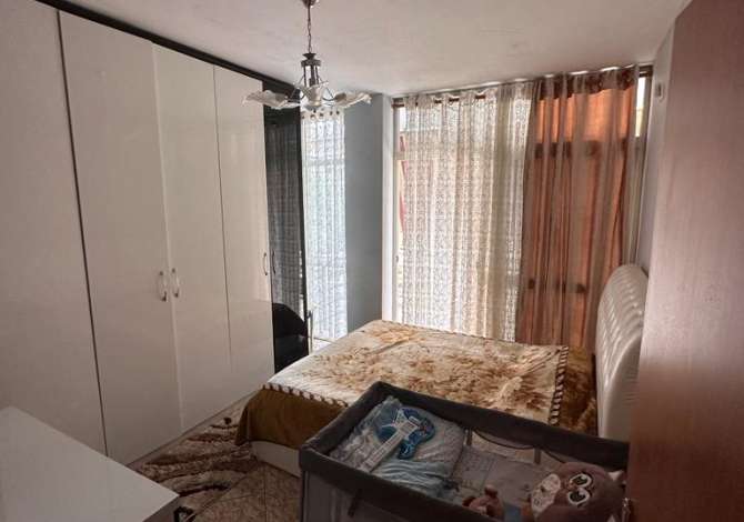 Shtepi me qera Apartament ne Tirane, 2+1, Mobilimi E mobiluar, Pagesa 400  Euro.