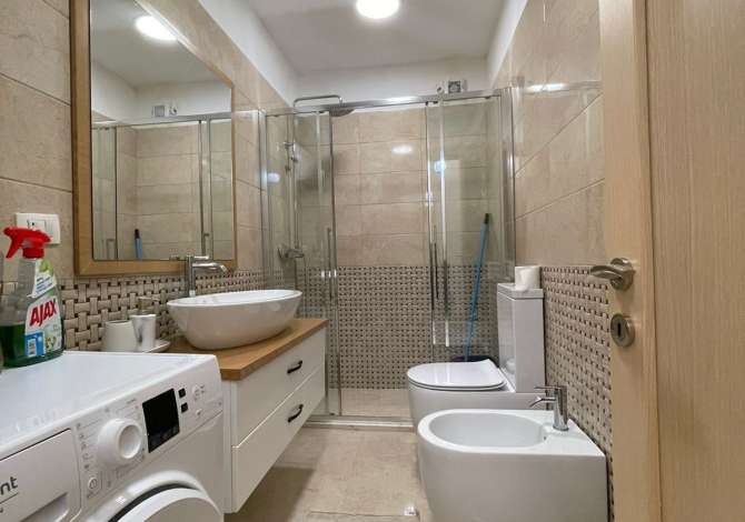 Shtepi me qera Apartament ne Tirane, 2+1, Mobilimi E mobiluar, Pagesa 700  Euro.