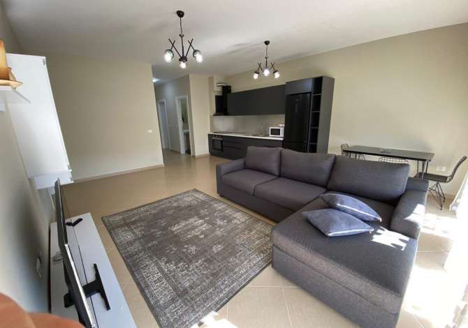 Shtepi me qera 2+1 ne Tirane - 450 Euro