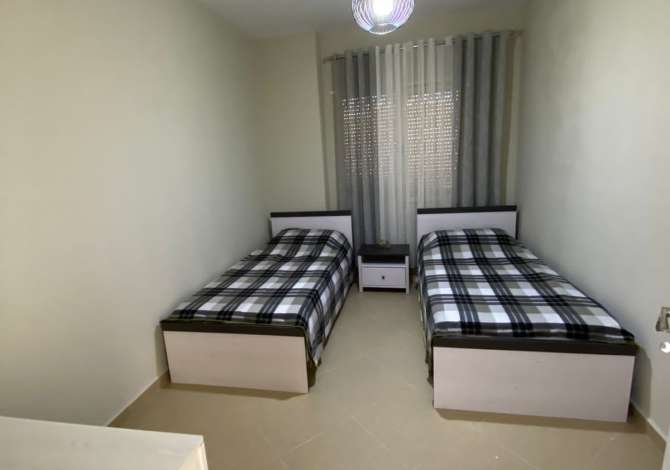 Shtepi me qera Apartament ne Tirane, 2+1, Mobilimi E mobiluar, Pagesa 450  Euro.