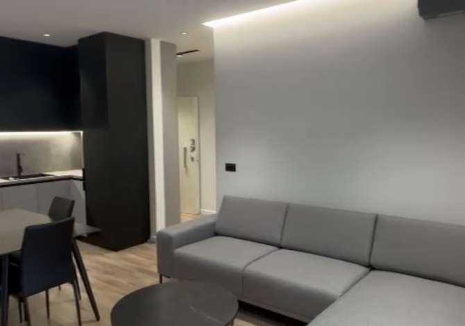 Apartament me qera 2+1+2+parking .Adresa Casa Italia , i sapo mobiluar ,600€ 