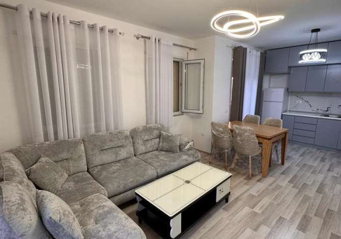Shtepi me qera 2+1 ne Tirane - 450 Euro
