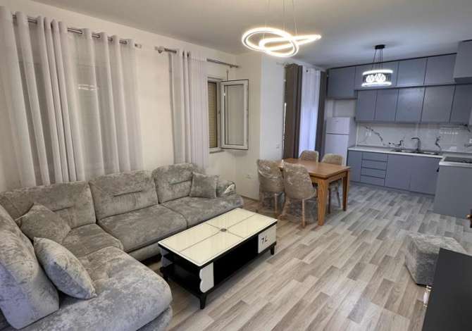 Shtepi me qera 2+1 ne Tirane - 450 Euro