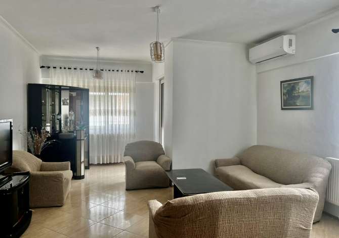 Shtepi me qera Apartament ne Tirane, 2+1, Mobilimi E mobiluar, Pagesa 550  Euro.