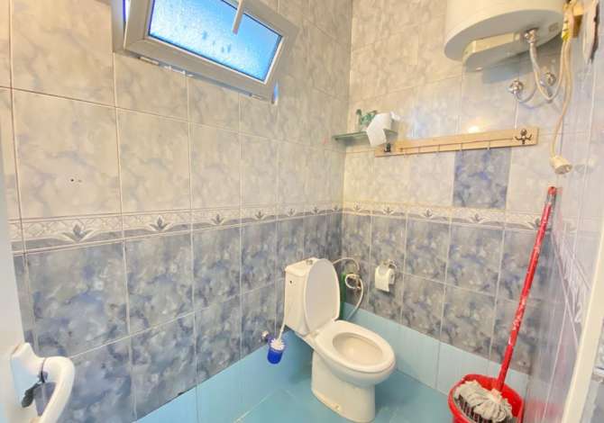 Shtepi me qera Apartament ne Tirane, 2+1, Mobilimi E mobiluar, Pagesa 400  Euro.