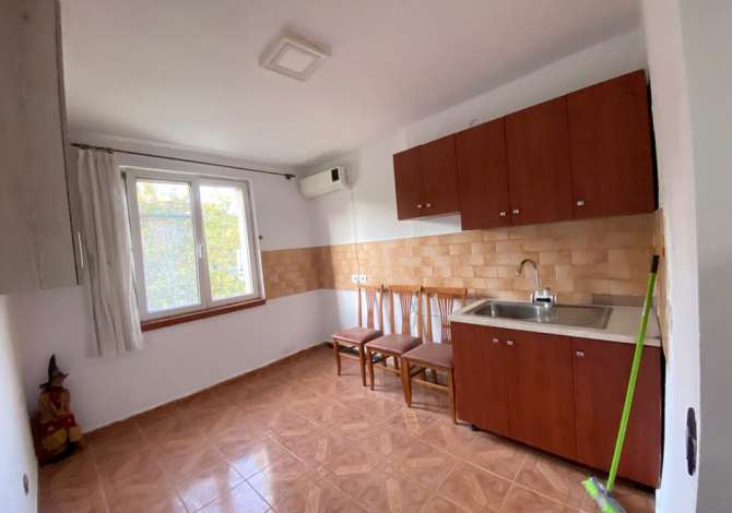 Shtepi me qera 2+1 ne Tirane - 400 Euro