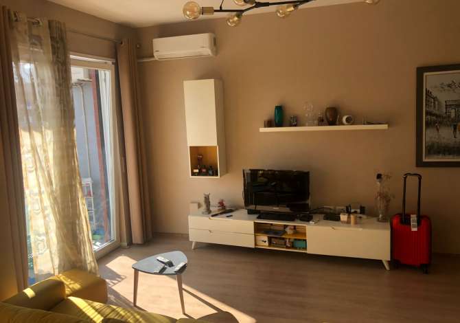 Shtepi me qera 1+1 ne Tirane - 450 Euro