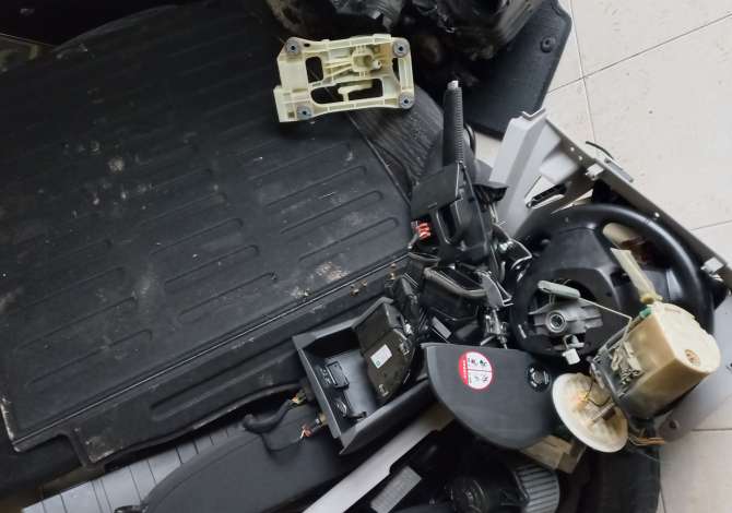 pjese kembimi per makine KIA CED 2008