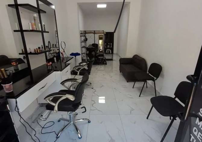 Pajisje biznesi ne shitje ne Durres - 2,850 Leke