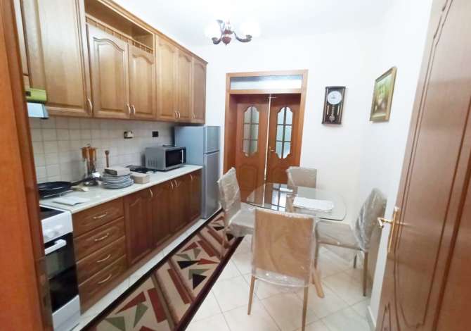 Shtepi me qera 2+1 ne Tirane - 651 Euro