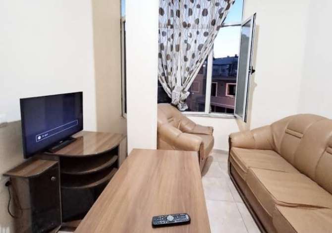 Shtepi me qera 2+1 ne Tirane - 450 Euro