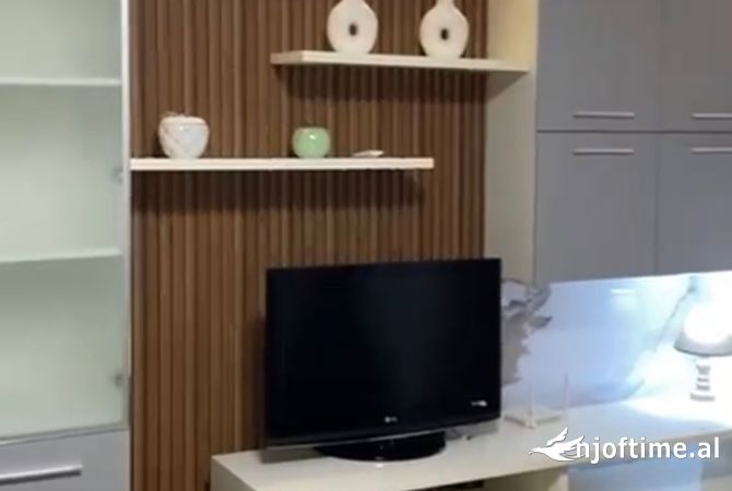 Shtepi me qera 2+1 ne Tirane - 700 Euro
