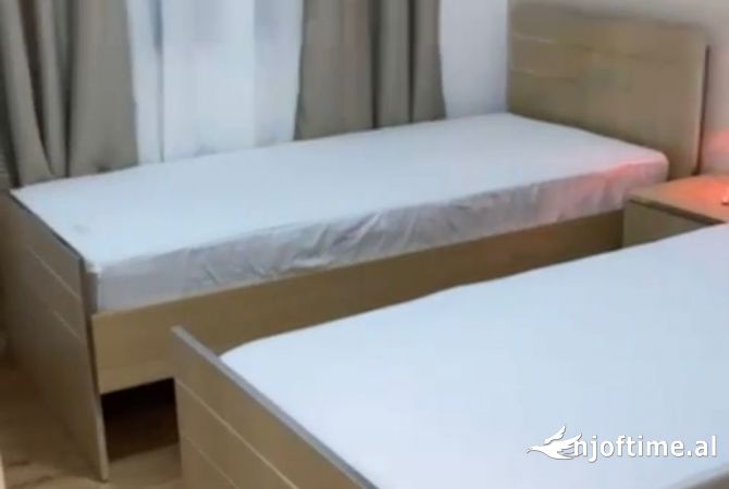 Shtepi me qera Apartament ne Tirane, 2+1, Mobilimi E mobiluar, Pagesa 700  Euro.