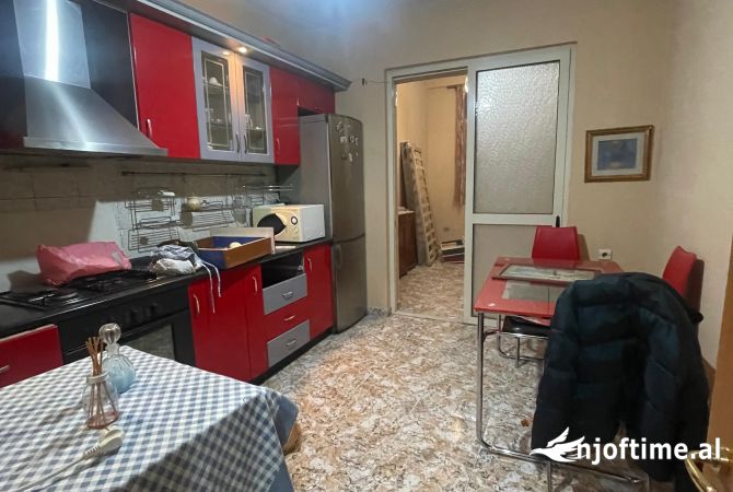 Shtepi me qera 2+1 ne Tirane - 530 Euro