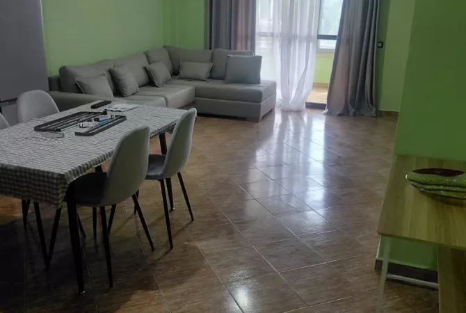 Shtepi me qera 2+1 ne Tirane - 620 Euro