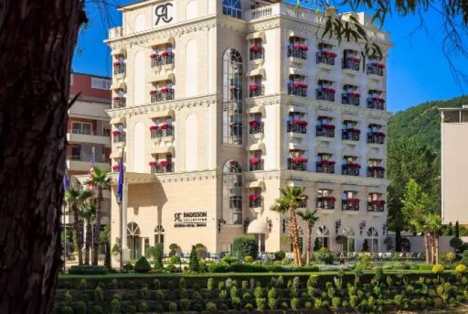 Shtepi me qera 2+1 ne Tirane - 800 Euro