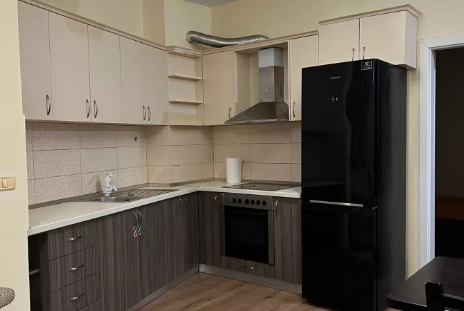Shtepi me qera 2+1 ne Tirane - 445 Euro