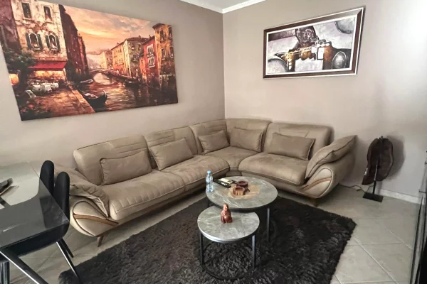 Shtepi ne shitje 2+1 ne Tirane - 129,000 Euro