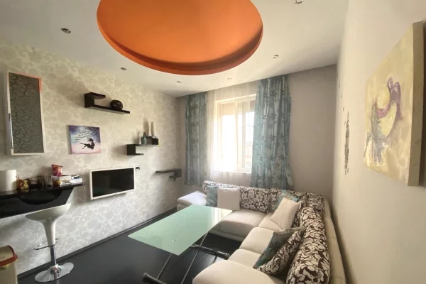Shtepi me qera 1+1 ne Tirane - 499 Euro