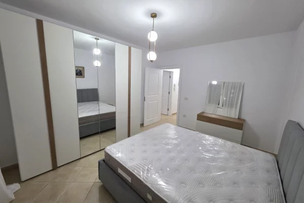 Shtepi me qera 1+1 ne Tirane - 640 Euro