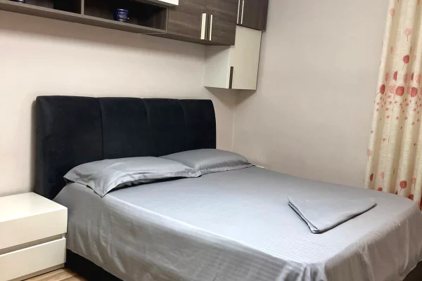 Shtepi me qera 2+1 ne Tirane - 901 Euro