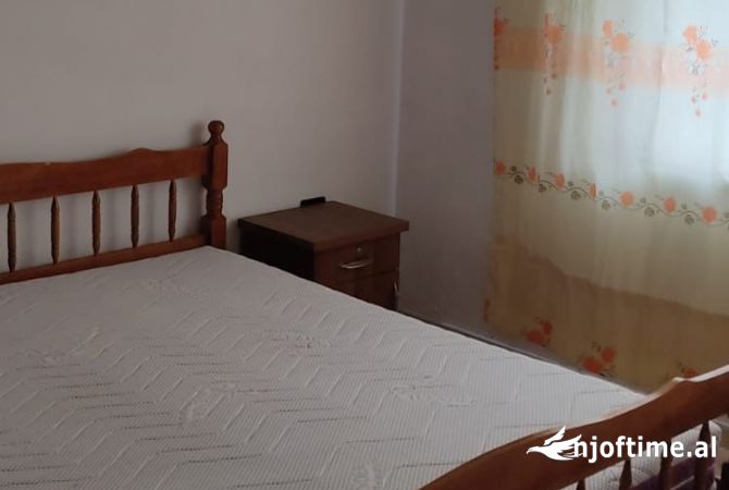 Shtepi me qera 1+1 ne Tirane - 380 Euro