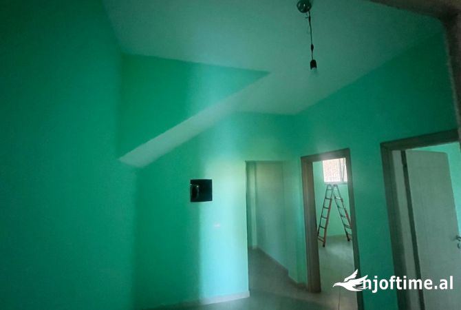 Shtepi me qera 2+1 ne Tirane - 330 Euro