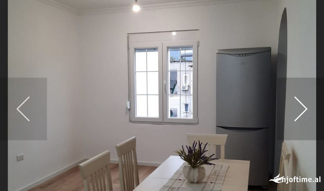 Shtepi ne shitje Apartament ne Tirane, 1+1, Mobilimi Pjeserisht e mobiluar, Pagesa 135,000  Euro.