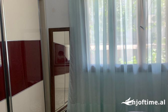 Shtepi me qera 1+1 ne Tirane - 450 Euro