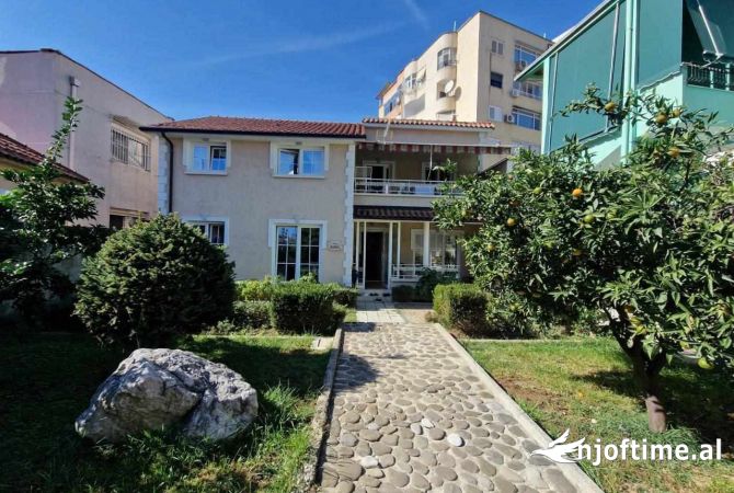 Shtepi ne shitje 4+1 ne Tirane - 360,000 Euro