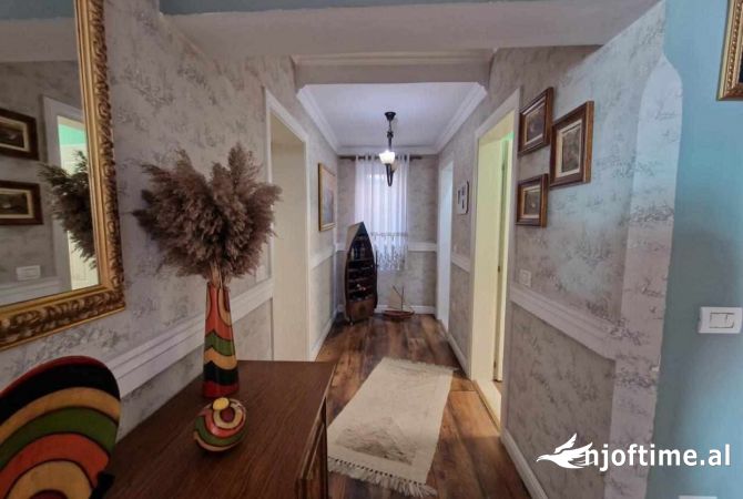 Shtepi ne shitje 4+1 ne Tirane - 360,000 Euro