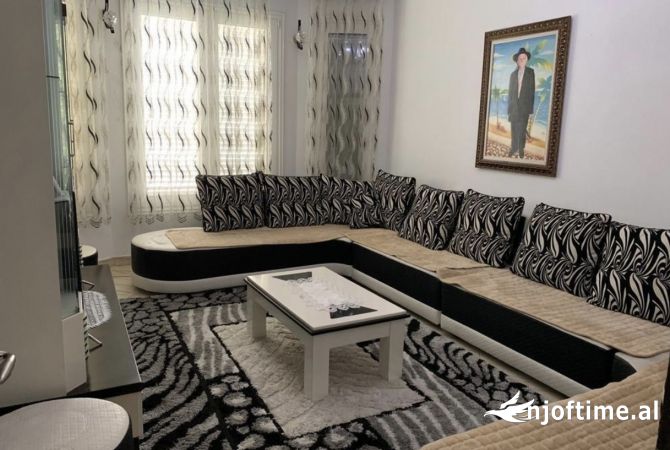 Shtepi ne shitje 4+1 ne Tirane - 190,000 Euro