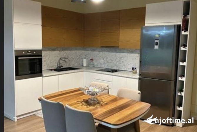 Shtepi me qera 2+1 ne Tirane - 700 Euro