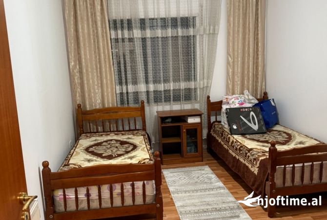 Shtepi me qera 2+1 ne Tirane - 600 Euro