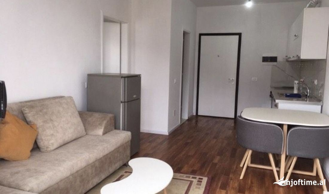 Shtepi ne shitje Apartament ne Tirane, 1+1, Mobilimi E mobiluar, Pagesa 75,000  Euro.