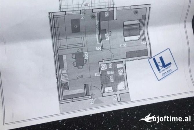Shtepi ne shitje Apartament ne Tirane, 1+1, Mobilimi E mobiluar, Pagesa 75,000  Euro.