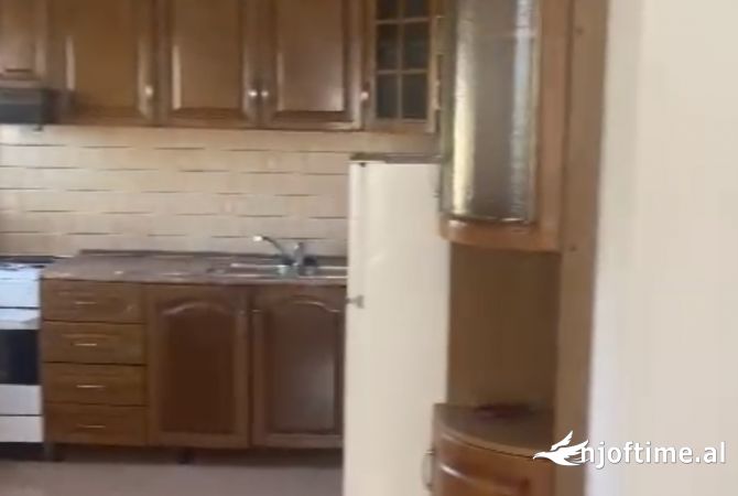Shtepi me qera 1+1 ne Tirane - 250 Euro