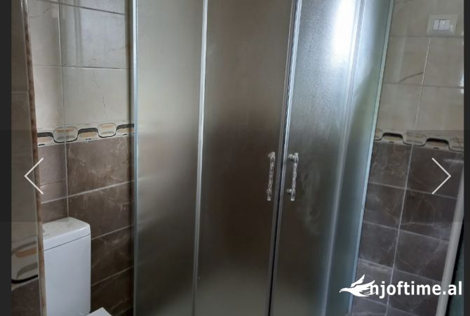 Shtepi me qera Apartament ne Tirane, 2+1, Mobilimi E mobiluar, Pagesa 300  Euro.