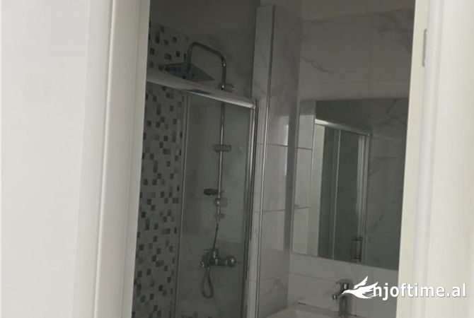 Shtepi me qera Apartament ne Tirane, 2+1, Mobilimi E mobiluar, Pagesa 520  Euro.