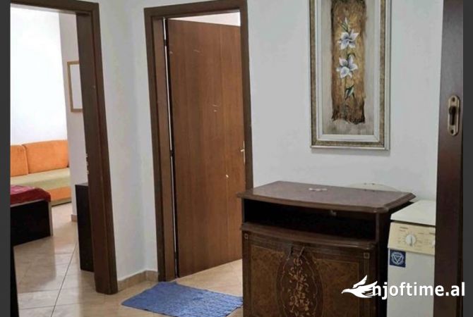 Shtepi me qera 1+1 ne Tirane - 300 Euro